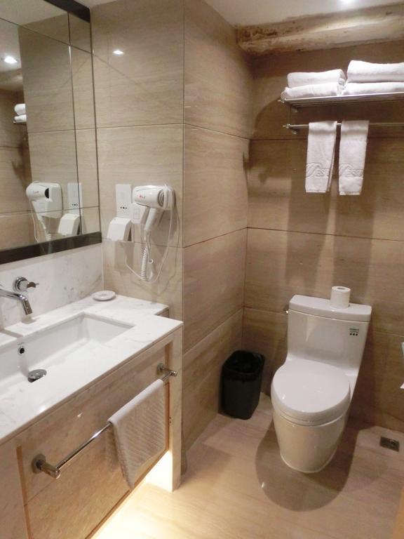 Estay Residence • Poly Central Pivot Canton Chambre photo